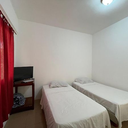 Casa De Huespedes "Darling" Hotel Пуерто Бакерисо Морено Екстериор снимка