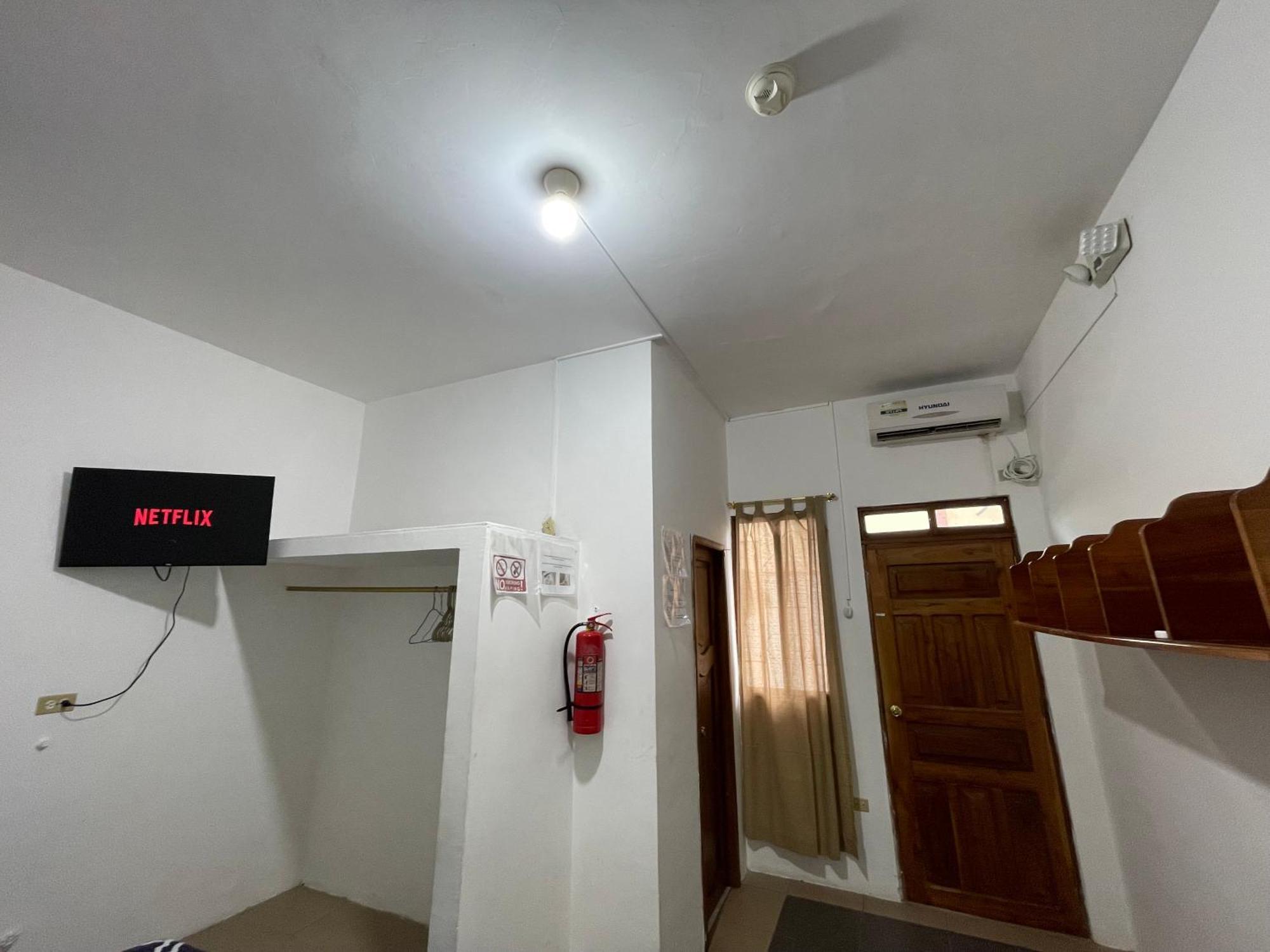 Casa De Huespedes "Darling" Hotel Пуерто Бакерисо Морено Екстериор снимка