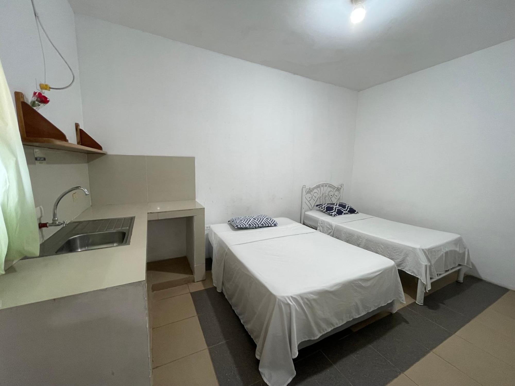 Casa De Huespedes "Darling" Hotel Пуерто Бакерисо Морено Екстериор снимка